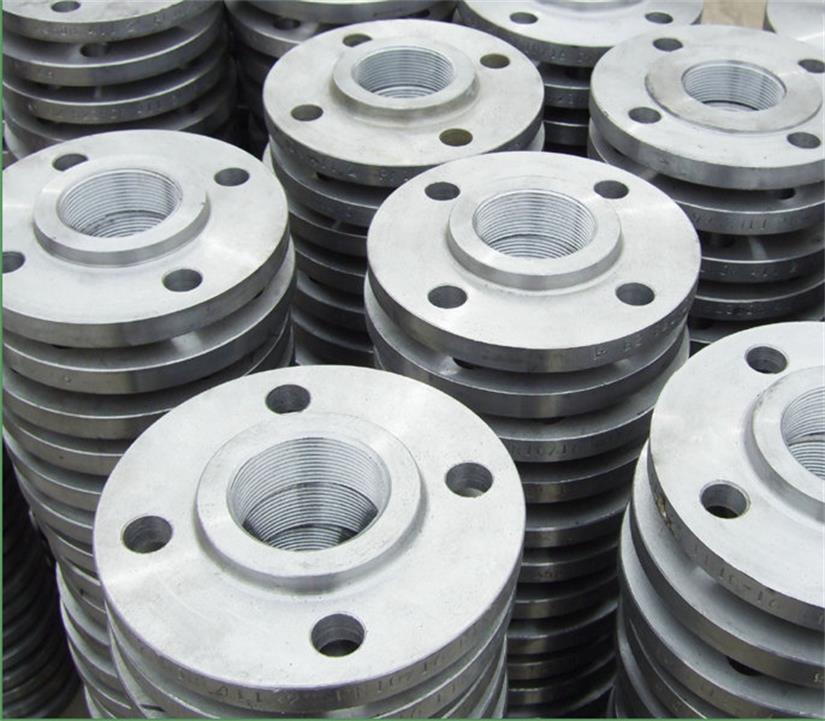 Flat welded flange