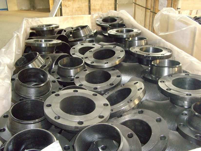 Flat welded flange